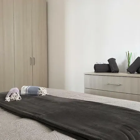 Casa Gli Scogli * كيافاري