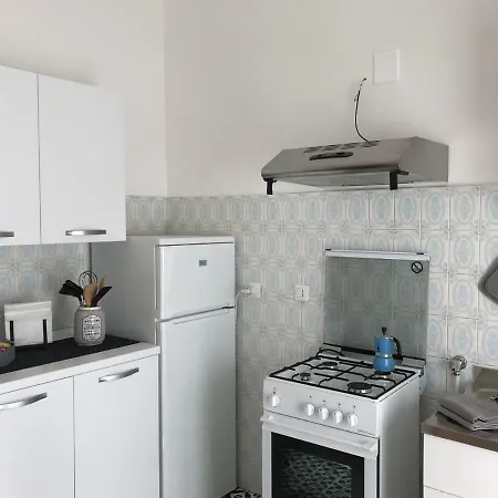 Casa Gli Scogli شقة كيافاري